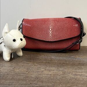 Stefano Laviano Genuine Polished Stingray Crossbody + Bulldog Charm